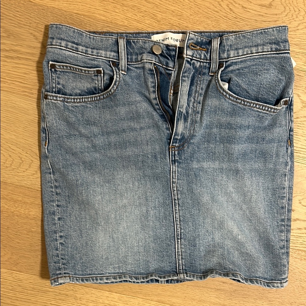 Aritzia Babaton Denim Forum Pin Up Denim Skirt Si… - image 5